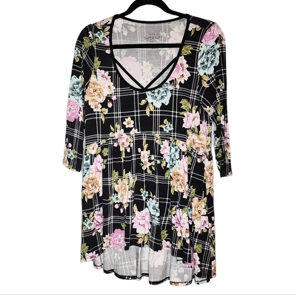 TORRID SUPER SOFT SCOOP NECK STRAPPY BABYDOLL TEE - Picture 2 of 16